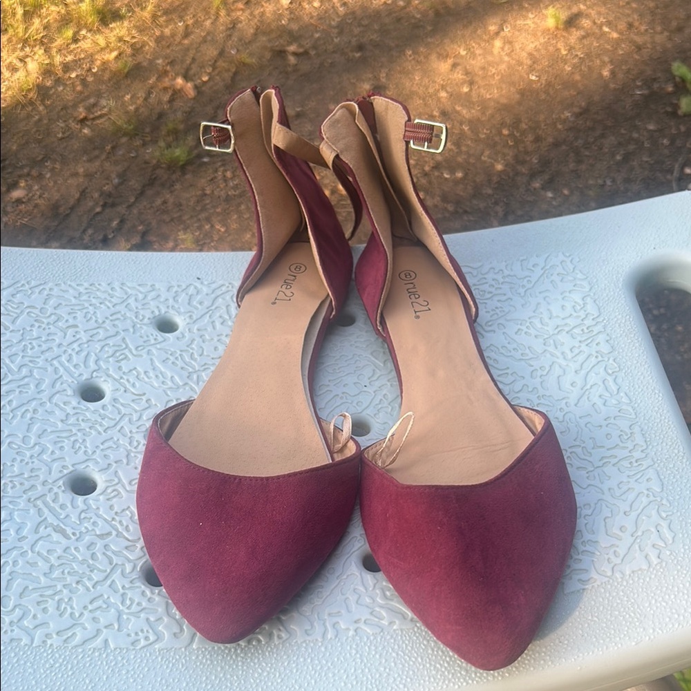 Forever 21 Red Flats Pointed Toe Loafers